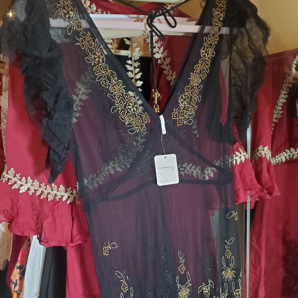 Annabelle Embroidered Maxi Slip - Picture 9 of 11